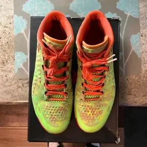 Under Armour - Curry 1 Candy Reign - Size 10.5 - pre-owned, good condition Under Armour | Shoes | Under Armour Curry Candy Reign Size  main image 3